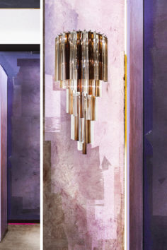 villaverde_london_manhattan_wall_light_situ