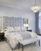 Villaverde_London_Dallas_chandelier_Plum_Interiors_Rhode_Island_1